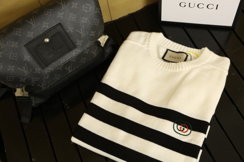 Gucci Sweaters